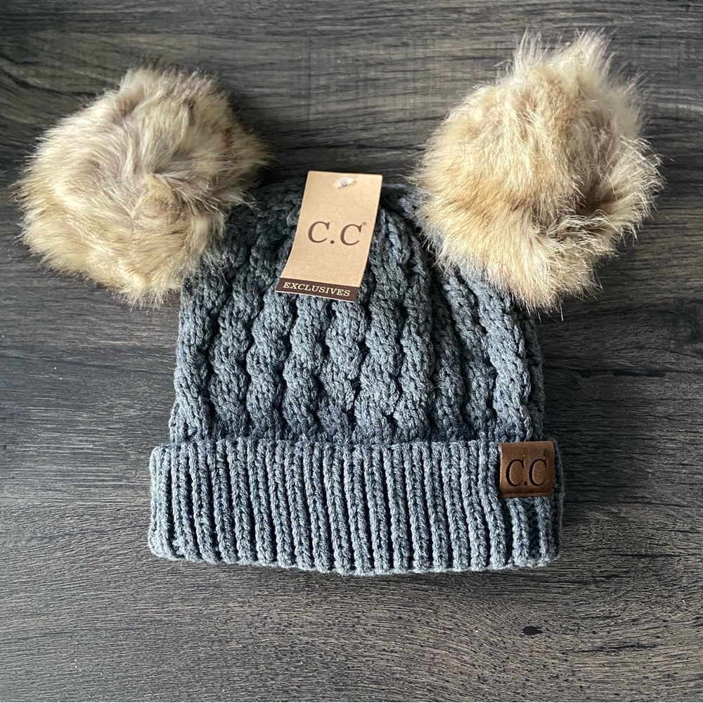 CC Exclusive Double Pom Pom Melange Grey Knit Beanie Hat NWT